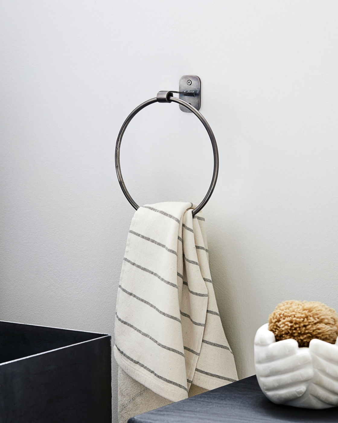 Pati dvieļu turētājs (apaļš)