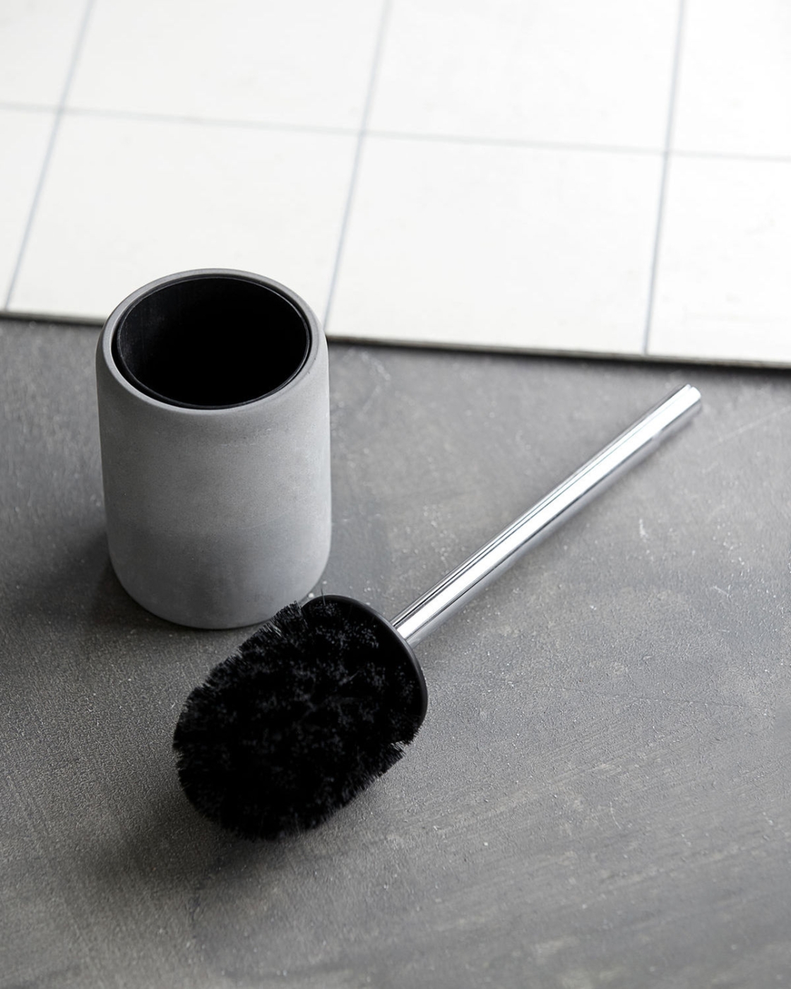 Cement tualetes birste