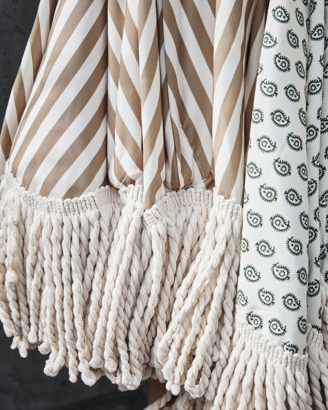 Umbra dārza saulessargs