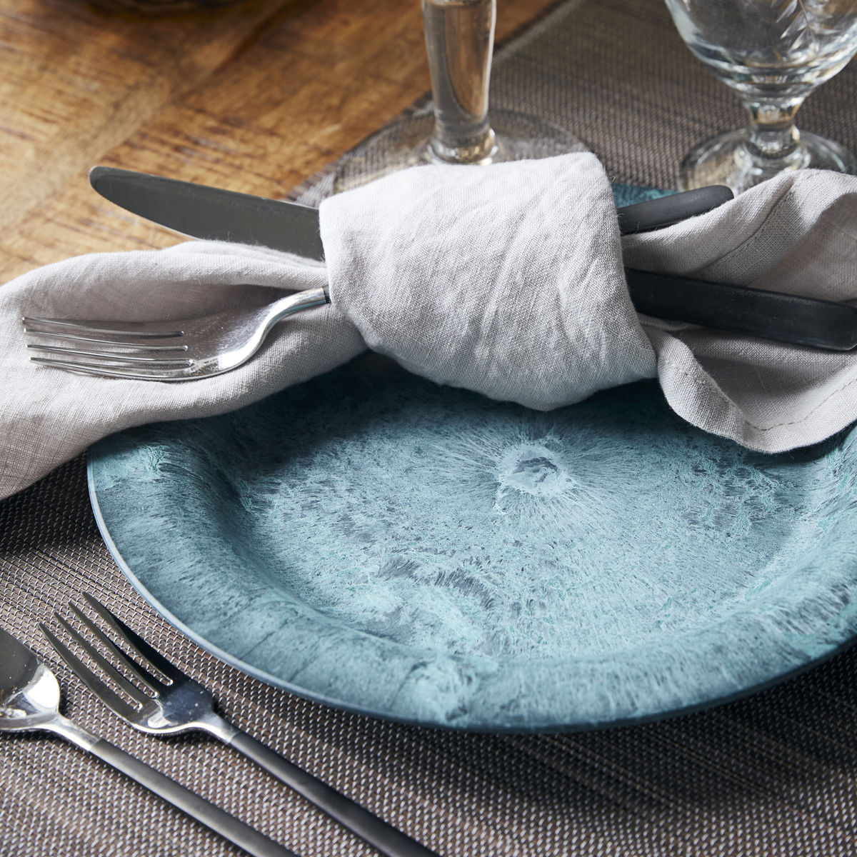 Serveur šķīvju komplekts